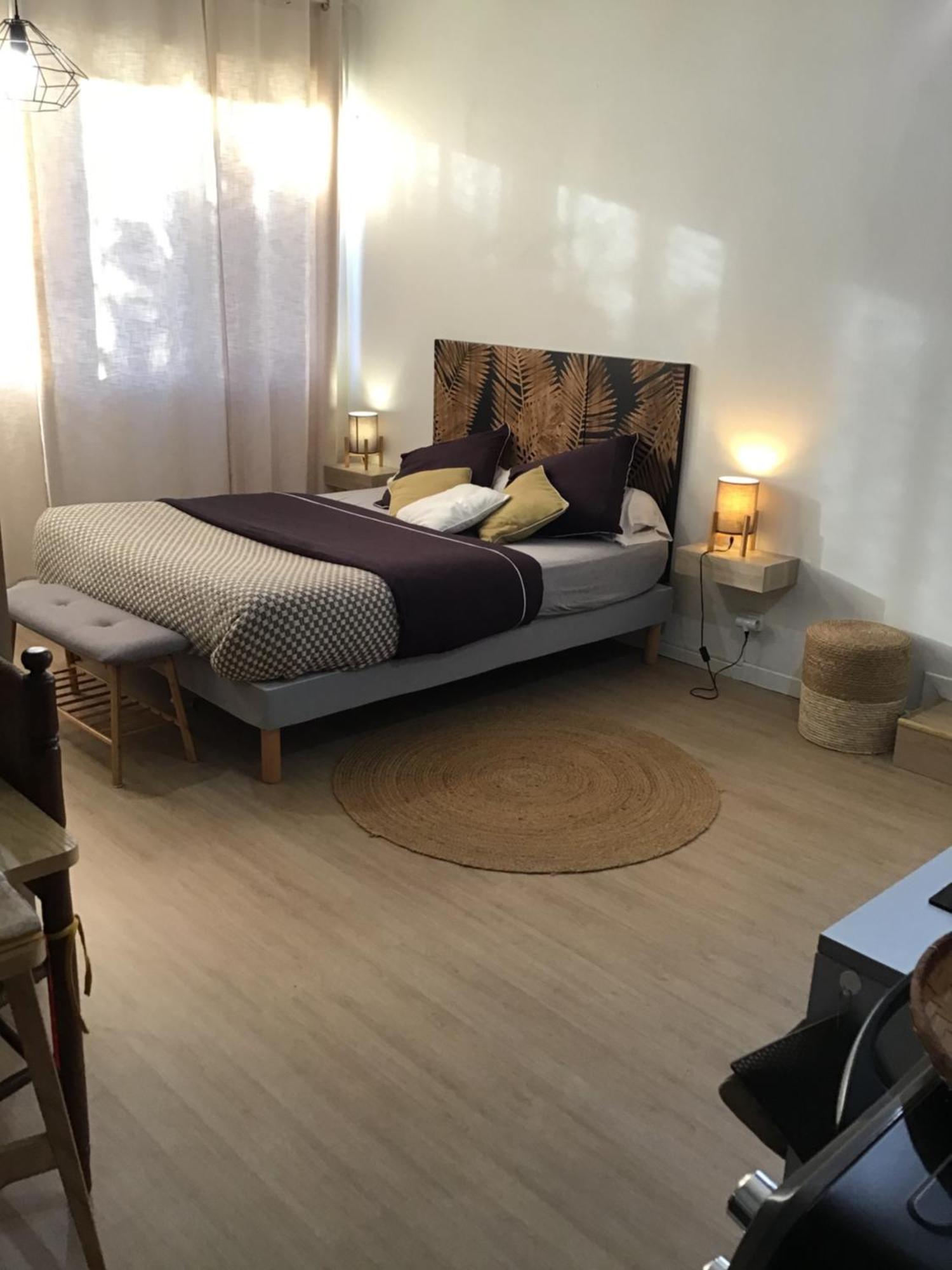 Studio Cosy Avec Piscine Dans Une Villa Saint-Denis Exteriör bild