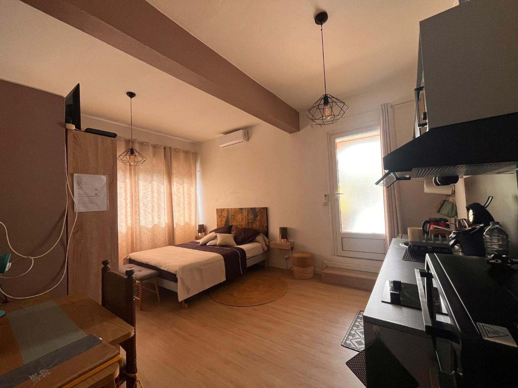Studio Cosy Avec Piscine Dans Une Villa Saint-Denis Exteriör bild
